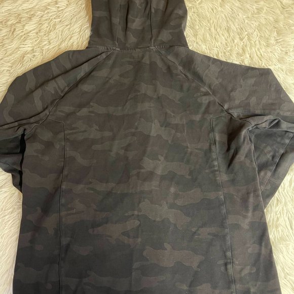 Rise Grey Camo athletic Jacket - Small - Picture 4 of 6